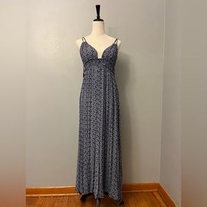 Lulu's Blue Patterned Maxi Dress